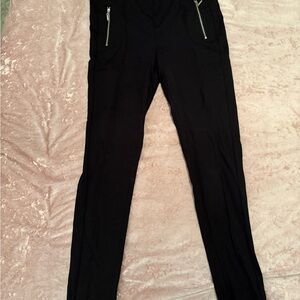 Black Skinny Pants with Zipper Accents